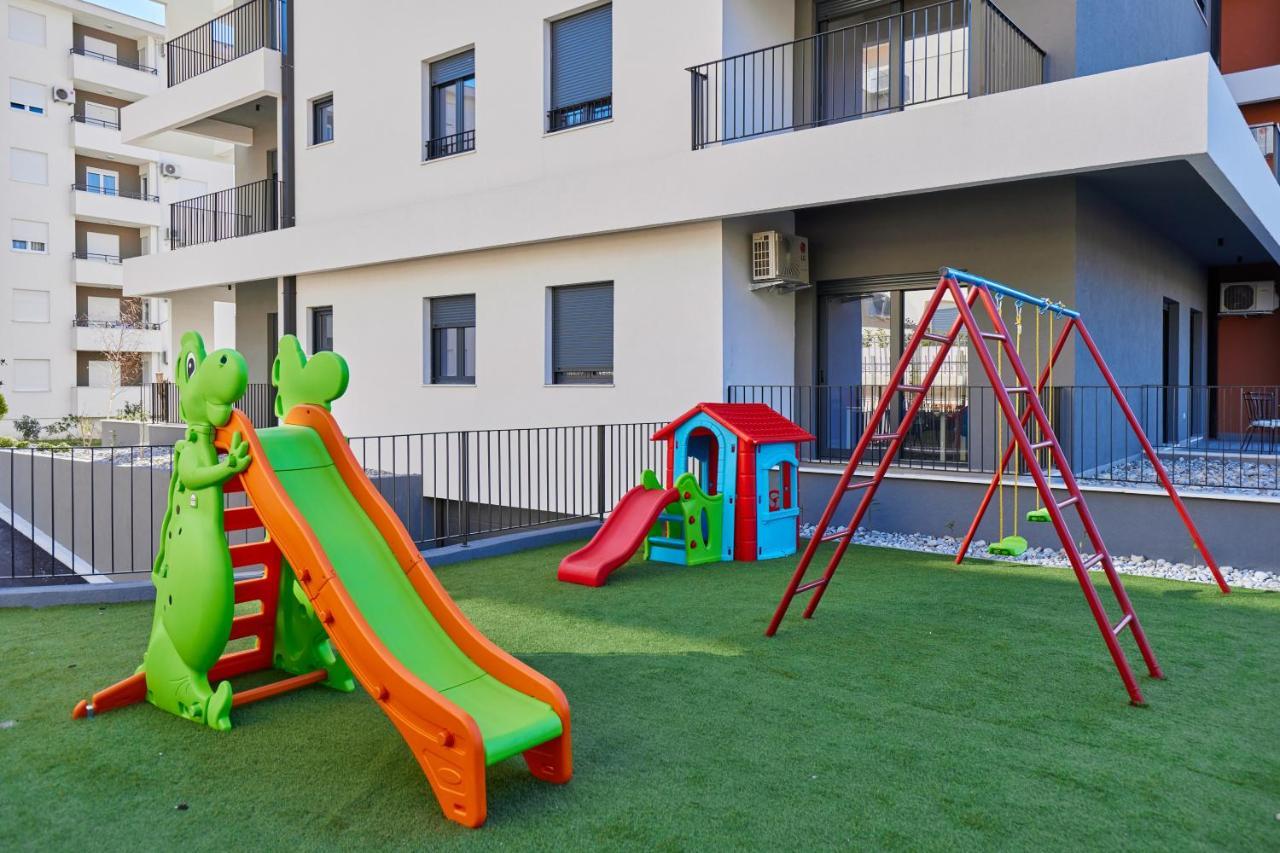 Bjelica Rental Apartments - Nela Apartment Tivat Zewnętrze zdjęcie